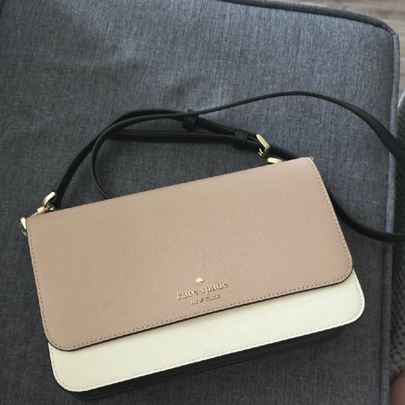 kate spade Handbags - Kate Spade Beige and White Women's Bag
